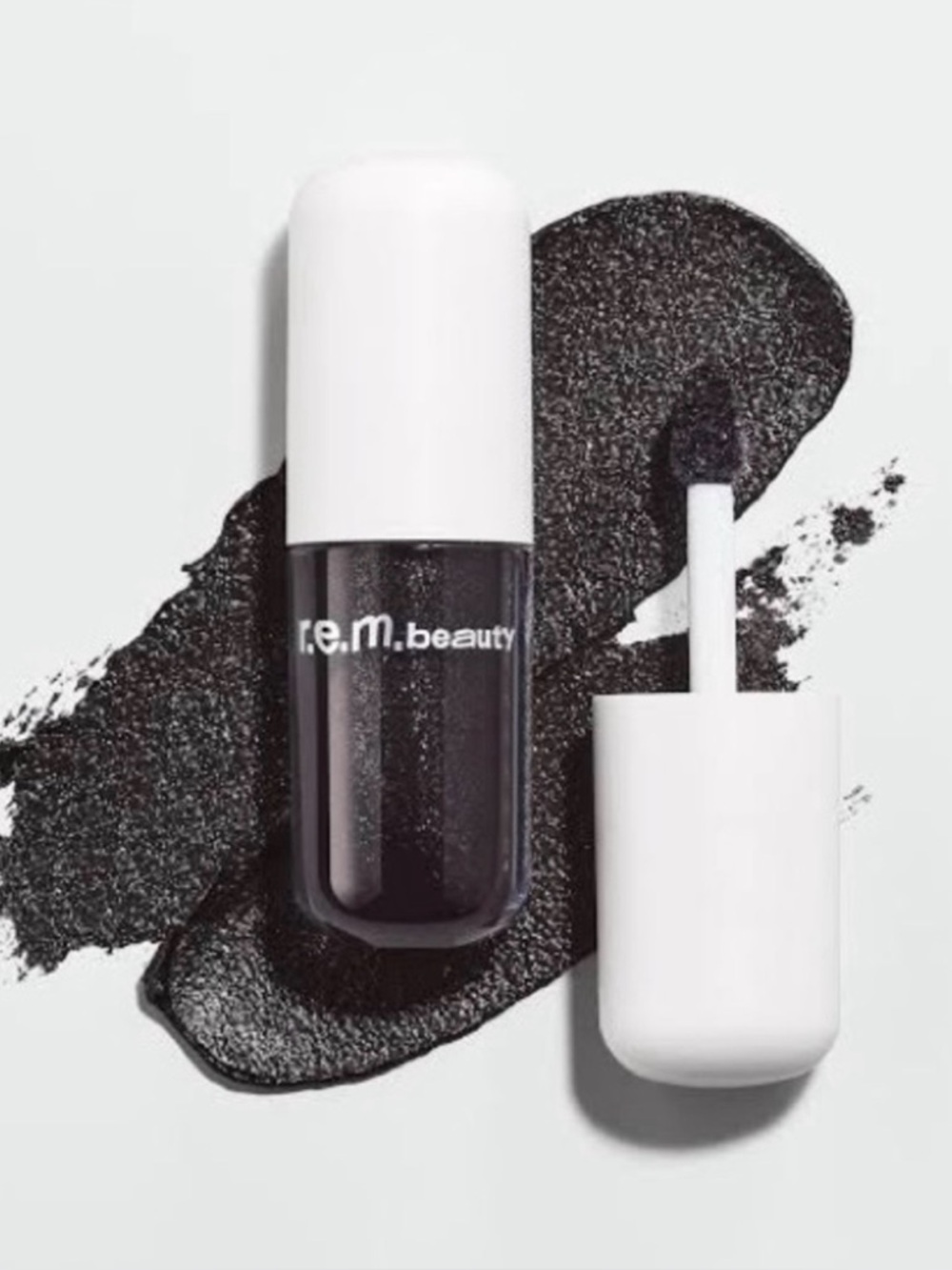 R.e.m. beauty Ariana Grande Eyeshadow 2!
